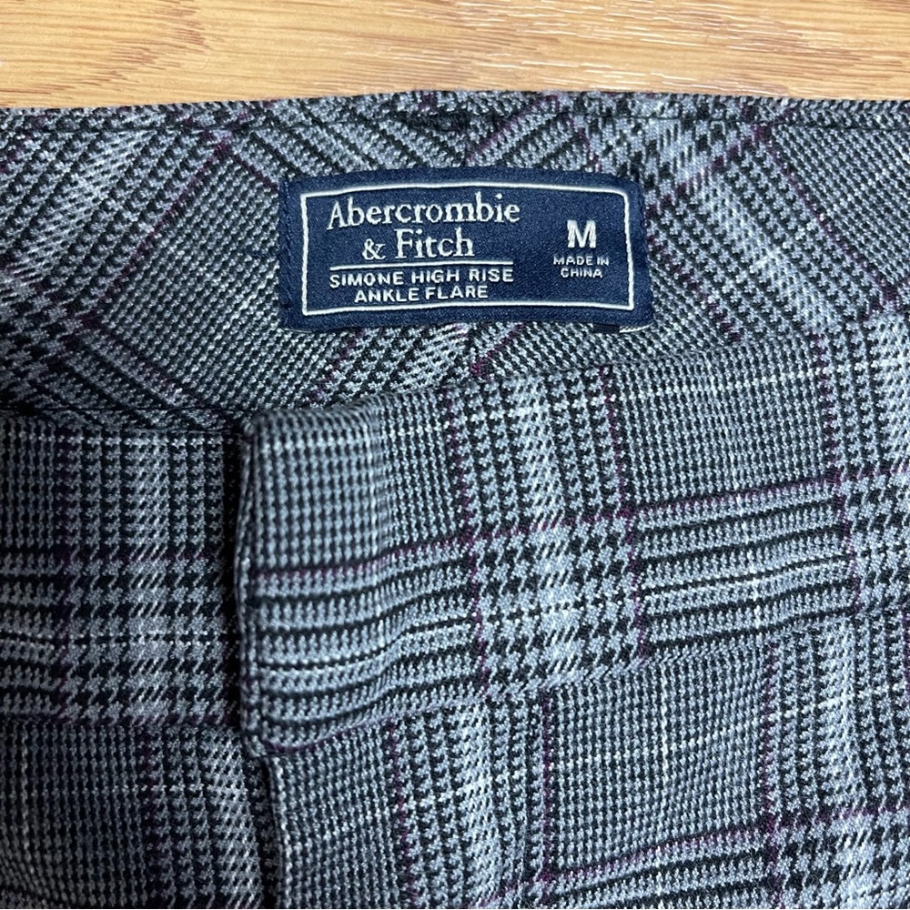 Abercrombie & Fitch Gray Plaid Pants
